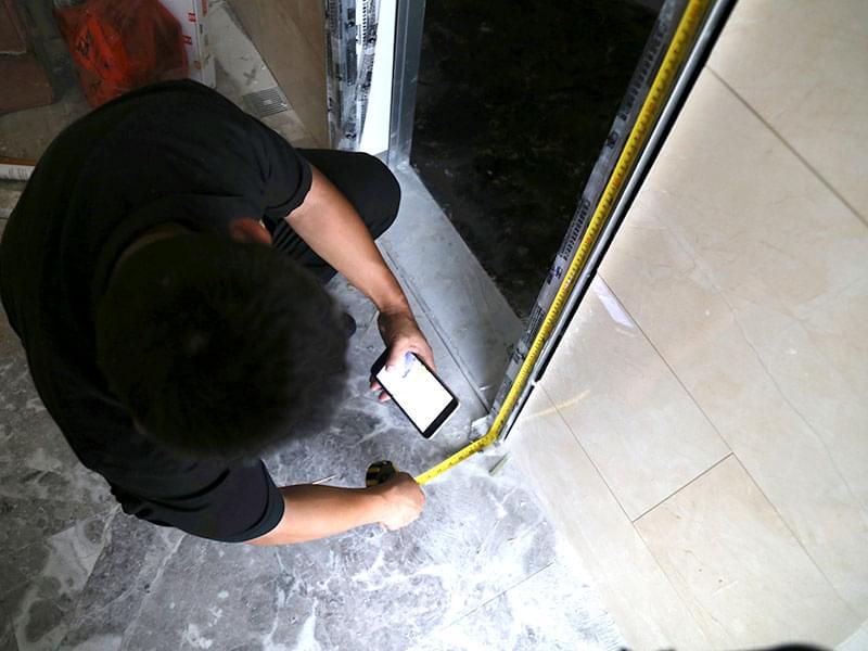 門安裝驗收現(xiàn)場