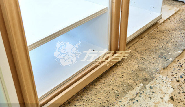 衣柜門滑輪有誰知道怎么安裝嗎？